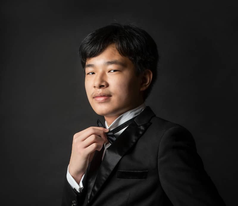 Yonghuan Zhong
